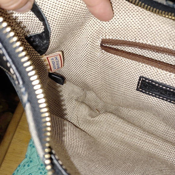 Dooney & Bourke H4 012724 Monogram Black/Gray small shoulder Bag - Picture 13 of 16